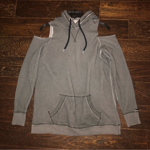 Hollister Hoodie, sweatshirt, cold-shoulder, Size Small, EUC - Picture 6 of 11